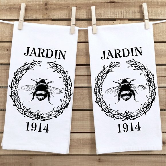 French Country, Jardin Bee, Hand Towels, Set of 2 - Picture 2 of 3